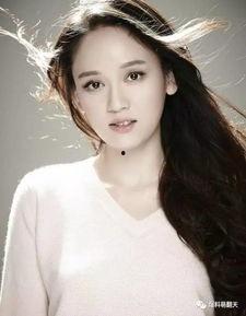 金欢爆料娱乐圈,揭秘明星背后的真实故事 第3张 金欢爆料娱乐圈,揭秘明星背后的真实故事 第3张